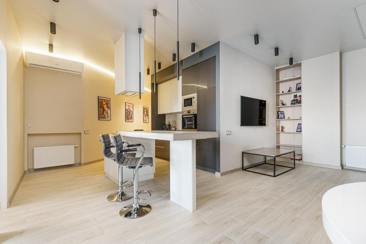 Sea Symphony Design Apartment Odesa Exterior foto